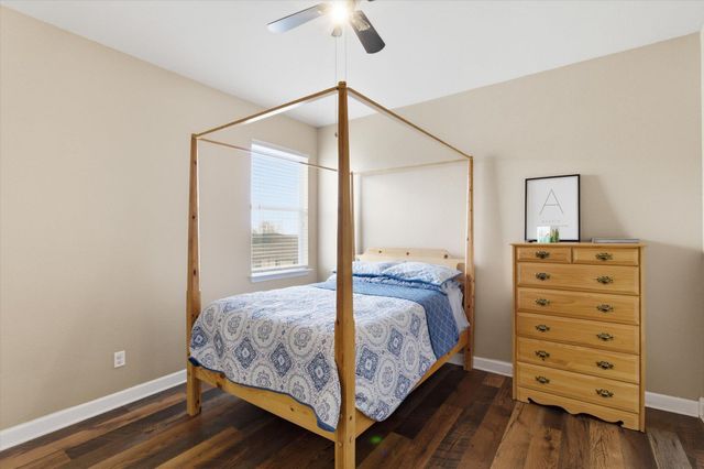 359 Bloomsbury DR, Kyle, TX 78640