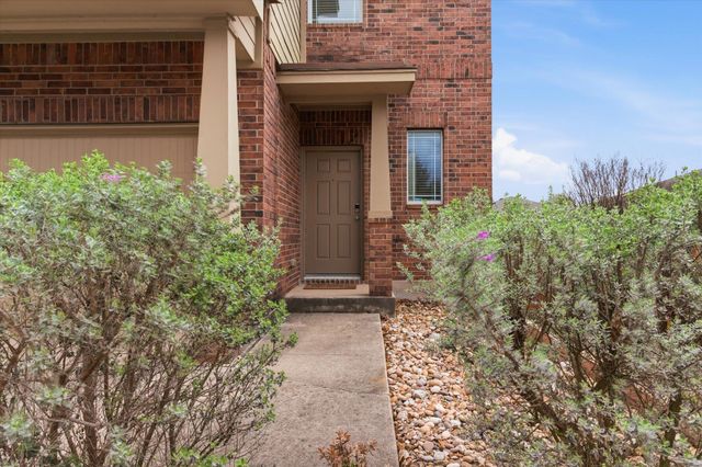 359 Bloomsbury DR, Kyle, TX 78640