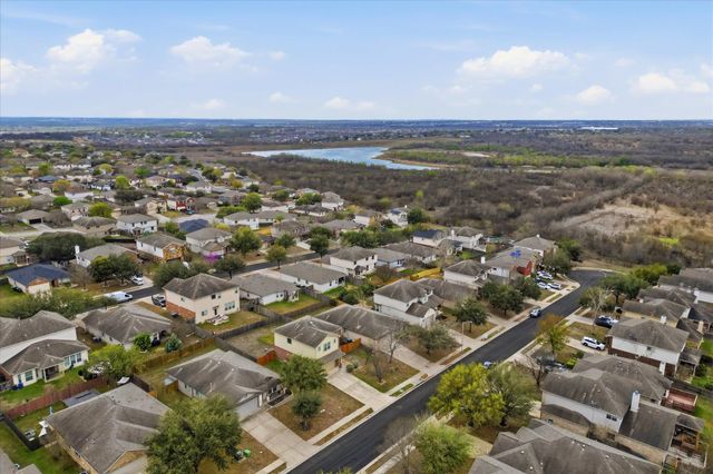 359 Bloomsbury DR, Kyle, TX 78640