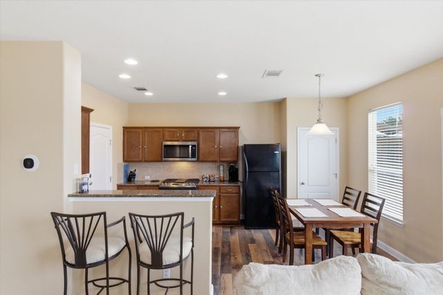 359 Bloomsbury DR, Kyle, TX 78640