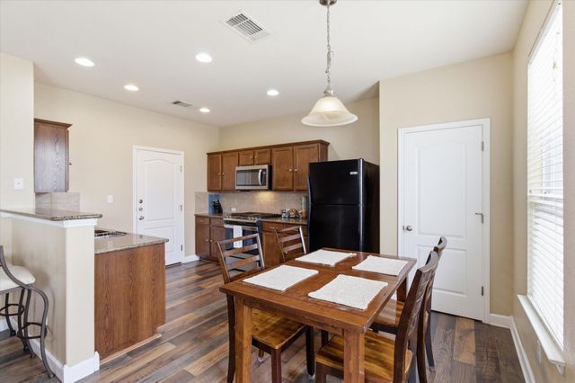 359 Bloomsbury DR, Kyle, TX 78640