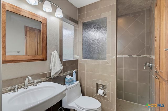 306 Southwick Circle, Seguin, TX 78155