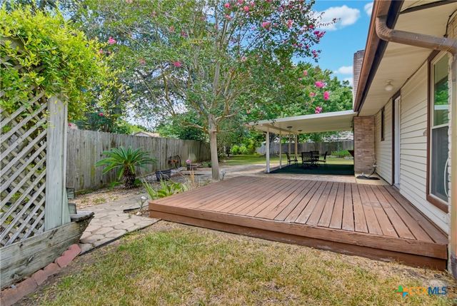 306 Southwick Circle, Seguin, TX 78155