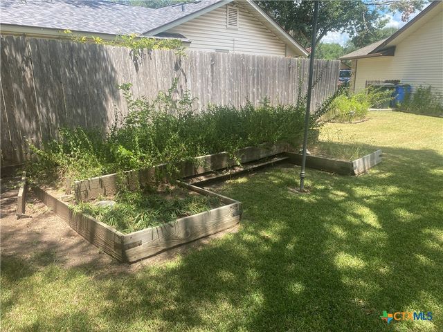 306 Southwick Circle, Seguin, TX 78155