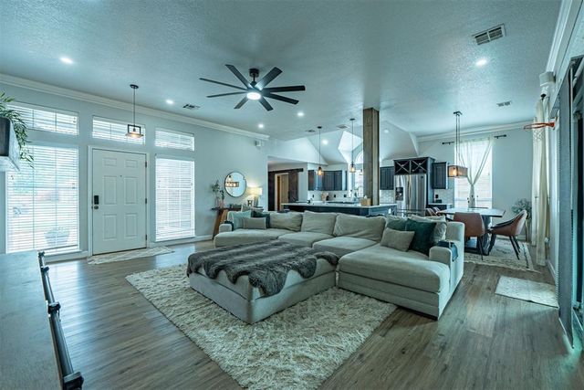 6724 NW 130th Street, Oklahoma City, OK 73142