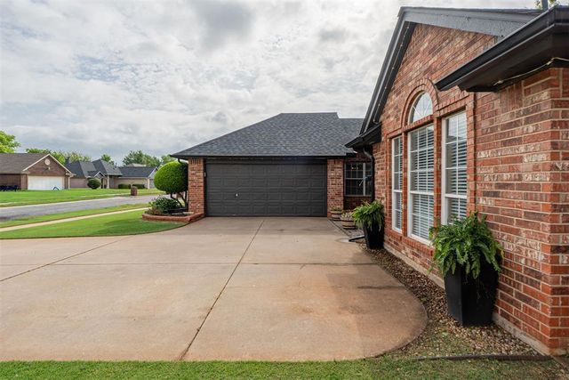 6724 NW 130th Street, Oklahoma City, OK 73142