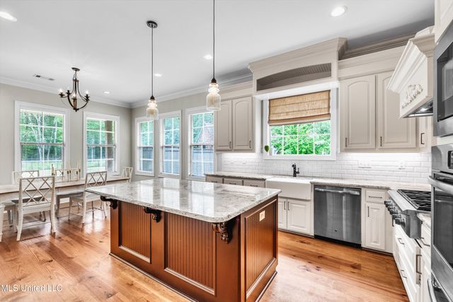 413 Miles Cove, Brandon, MS 39047