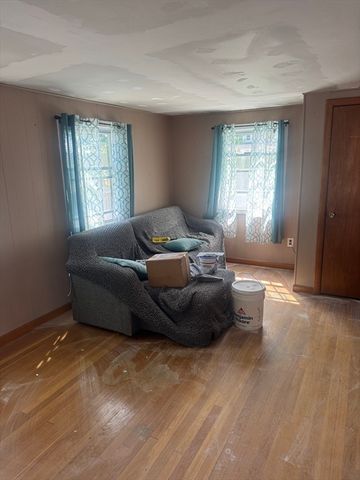 3 Kent Terr 1, Saugus, MA 01906