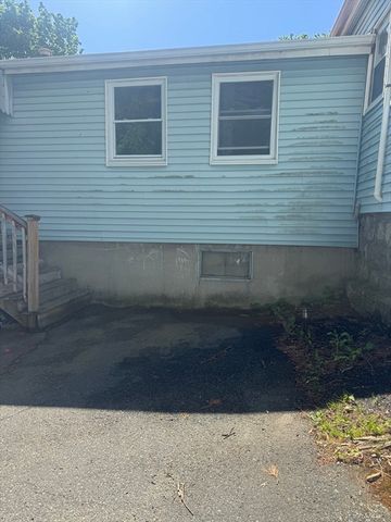 3 Kent Terr 1, Saugus, MA 01906