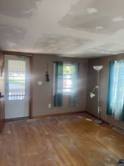 3 Kent Terr 1, Saugus, MA 01906