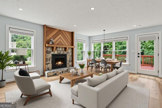 5148 Rocky Glen, Stone Mountain, GA 30088