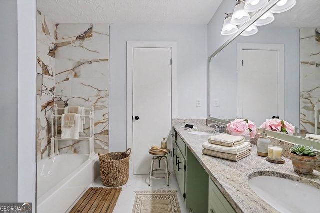 5148 Rocky Glen, Stone Mountain, GA 30088