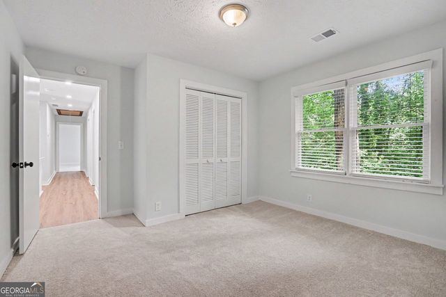 5148 Rocky Glen, Stone Mountain, GA 30088