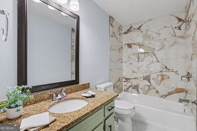 5148 Rocky Glen, Stone Mountain, GA 30088