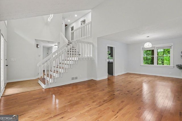5148 Rocky Glen, Stone Mountain, GA 30088