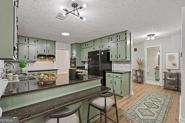 5148 Rocky Glen, Stone Mountain, GA 30088