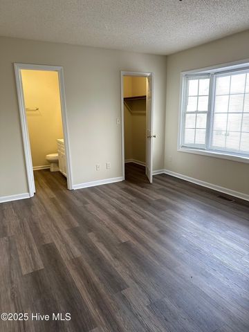 1119 Grovemont Drive J6, Greenville, NC 27834