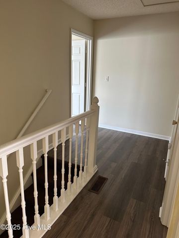 1119 Grovemont Drive J6, Greenville, NC 27834