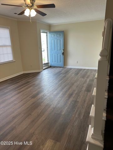 1119 Grovemont Drive J6, Greenville, NC 27834