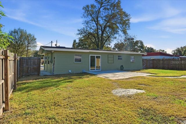 524 VICTORIA BOULEVARD, Auburndale, FL 33823