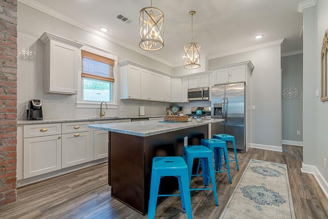 1224 Avenue K, Galveston, TX 77550