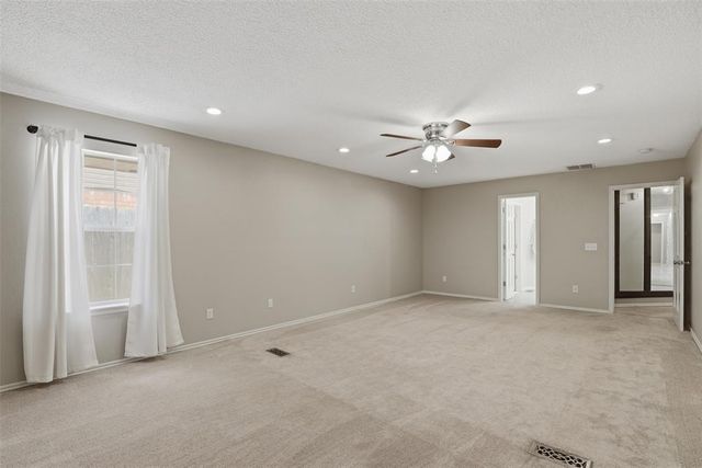 2801 NW 158th Street, Edmond, OK 73013