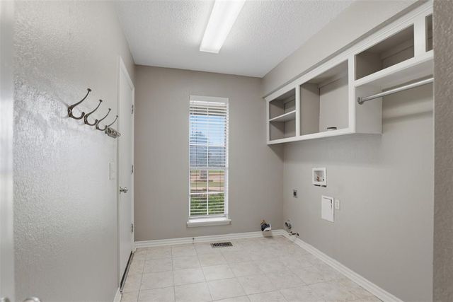 2801 NW 158th Street, Edmond, OK 73013