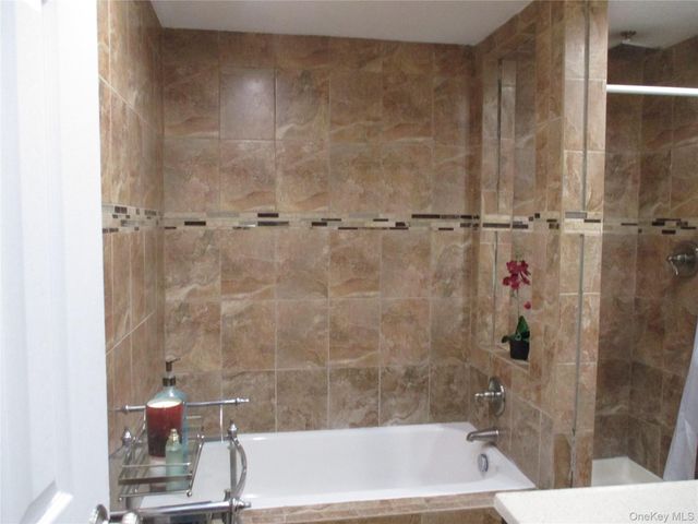 39 Split Cedar Drive, Islandia, NY 11749