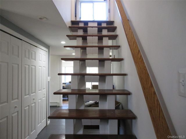 39 Split Cedar Drive, Islandia, NY 11749