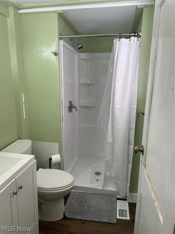 447 Buffalo Street, Conneaut, OH 44030