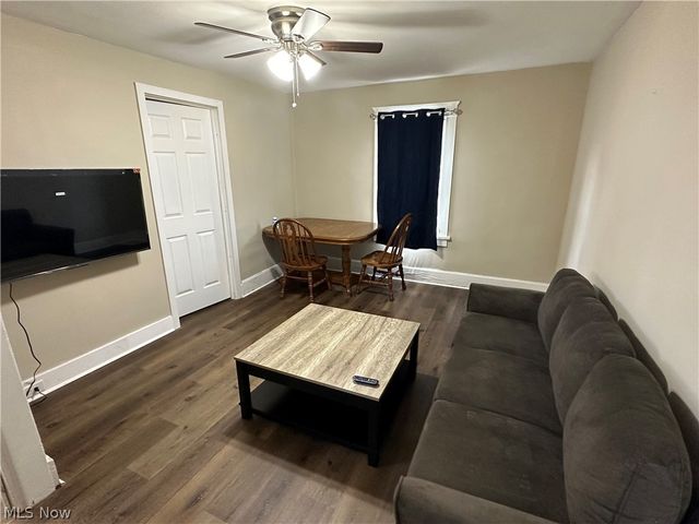 447 Buffalo Street, Conneaut, OH 44030