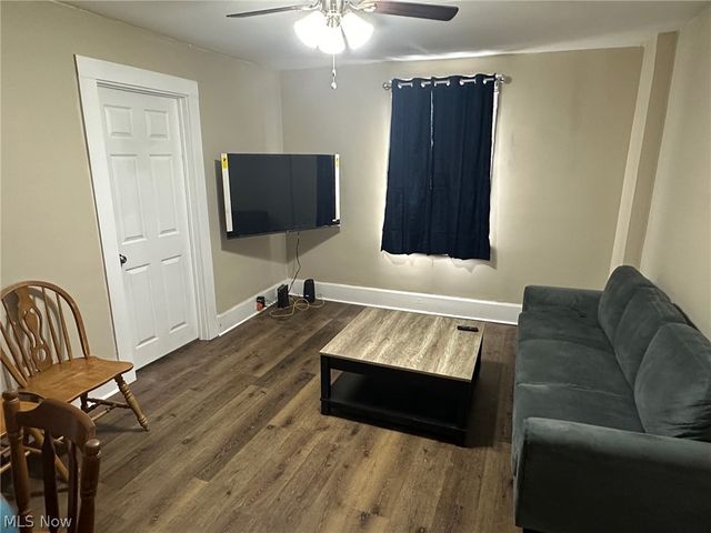 447 Buffalo Street, Conneaut, OH 44030
