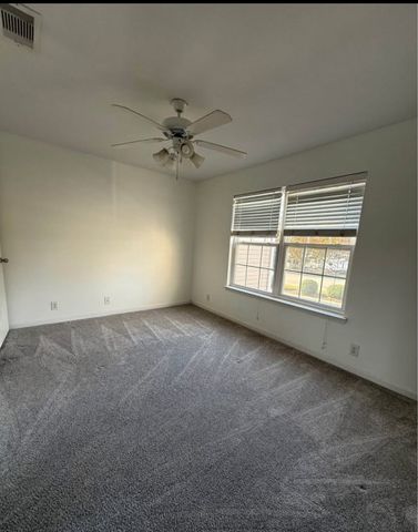 102 Oak Valley Cir, Smyrna, TN 37167