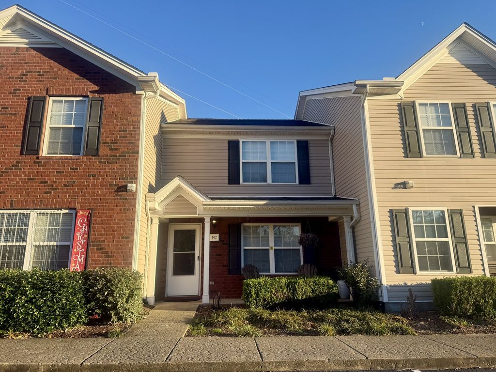 102 Oak Valley Cir, Smyrna, TN 37167