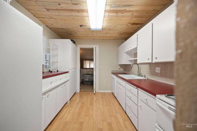 1710 1st Street South, Nampa, ID 83651