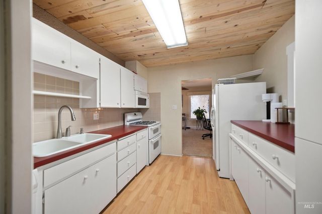 1710 1st Street South, Nampa, ID 83651