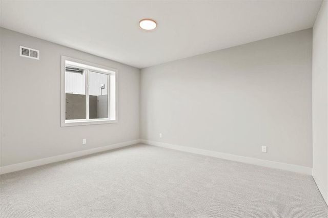 4374 Tee Box Drive, Basehor, KS 66007