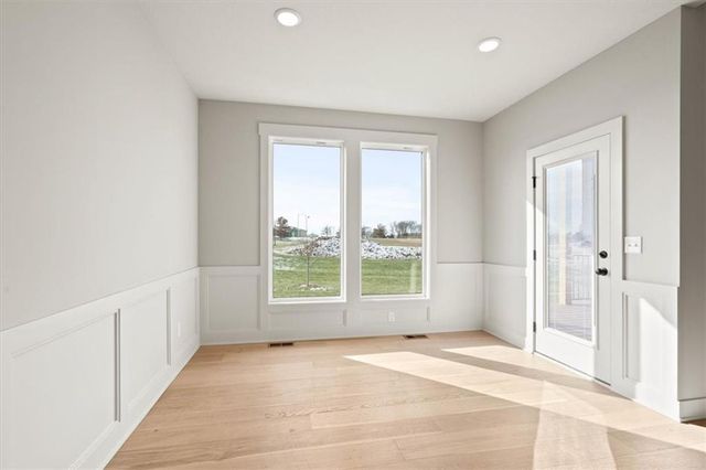 4374 Tee Box Drive, Basehor, KS 66007