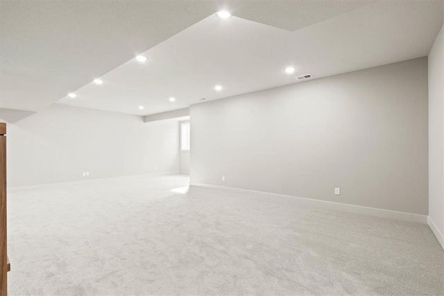 4374 Tee Box Drive, Basehor, KS 66007