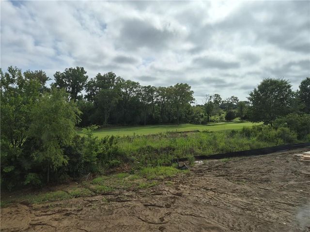 4374 Tee Box Drive, Basehor, KS 66007