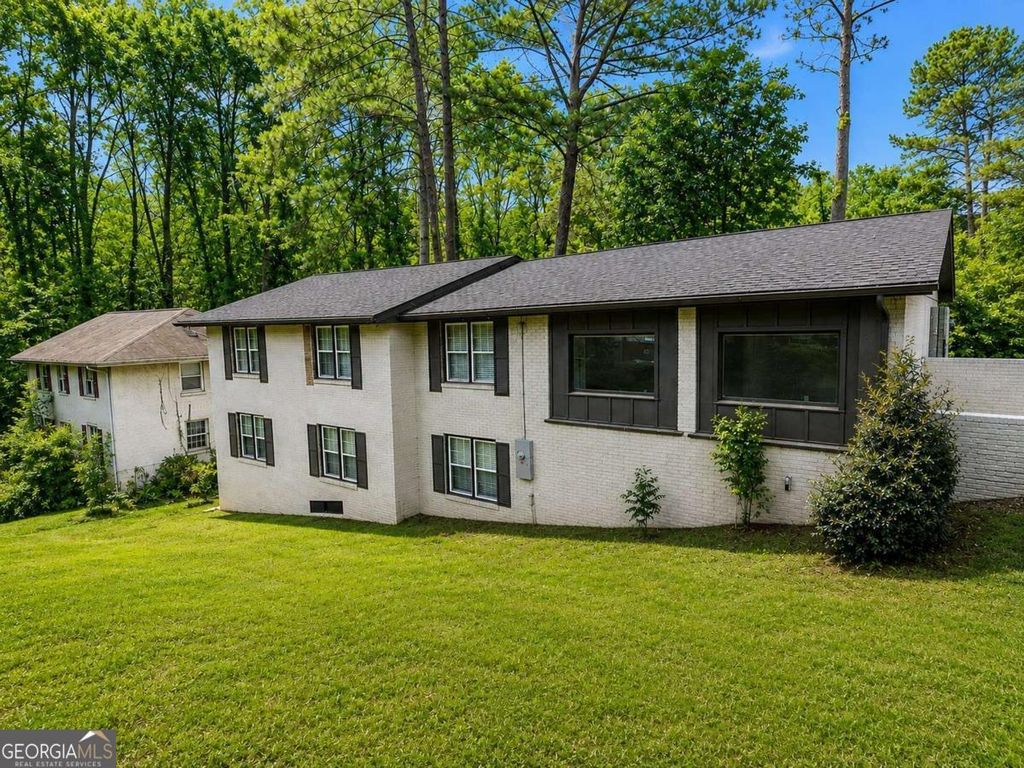 2851 Headland Drive, East Point, GA 30344