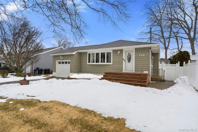 156 N Pine Street, Massapequa, NY 11758
