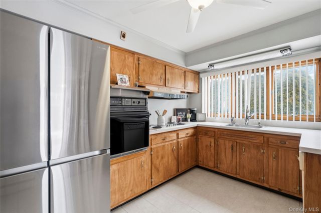 156 N Pine Street, Massapequa, NY 11758