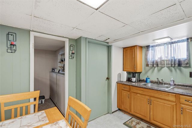 156 N Pine Street, Massapequa, NY 11758