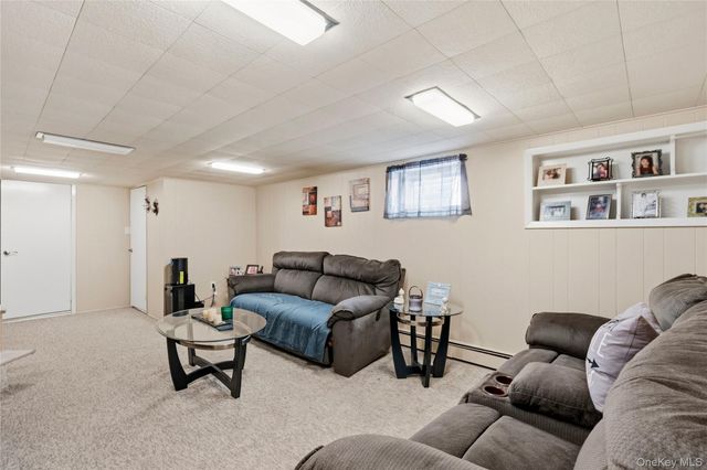 156 N Pine Street, Massapequa, NY 11758