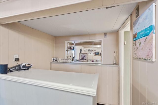 156 N Pine Street, Massapequa, NY 11758