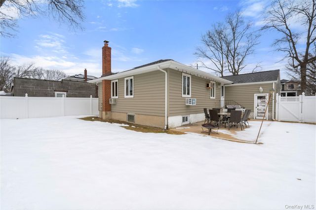 156 N Pine Street, Massapequa, NY 11758