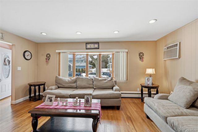 156 N Pine Street, Massapequa, NY 11758