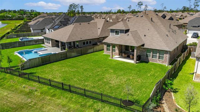 32442 Soaring Willow Way, Conroe, TX 77385