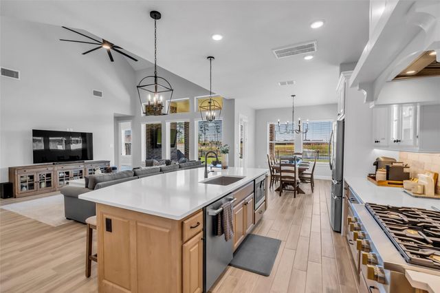 32442 Soaring Willow Way, Conroe, TX 77385